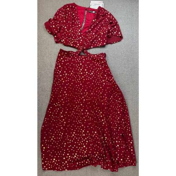 Boohoo Star Print Cut Out Skater Dress Red Gold US Size 8 - Picture 2 of 11